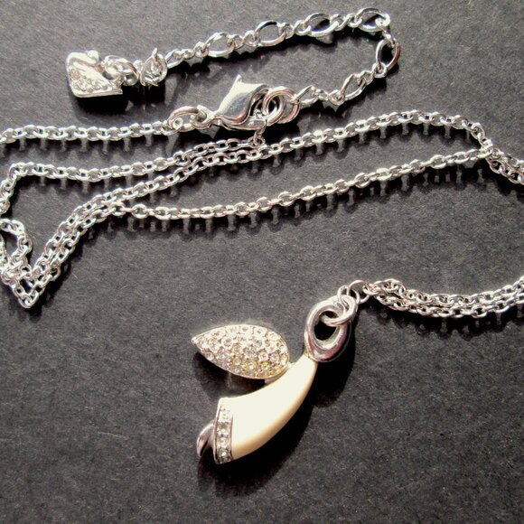 ✨ SWAROVSKI Swan Mark Angel Pendant Necklace Rhodium Plated Cream Enamel - Picture 13 of 13